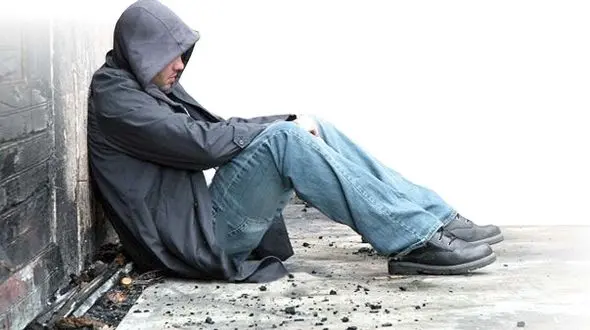 چگونه با فرد معتاد برخورد کنیم؟ 