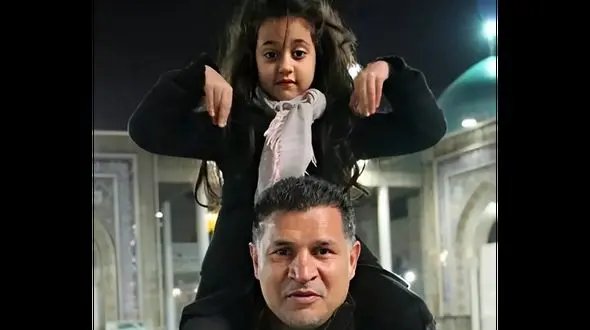 علی دایی : همه از من می ترسند من از نورا ! / نمی تونم بیام چون به نورا قول دادم بریم شام نرم بیچاره ام !