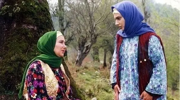 فیلم/ سکانس فراموش نشدنی خواستگاری کتایون ریاحی، خانم بس پس از باران برای ارباب 