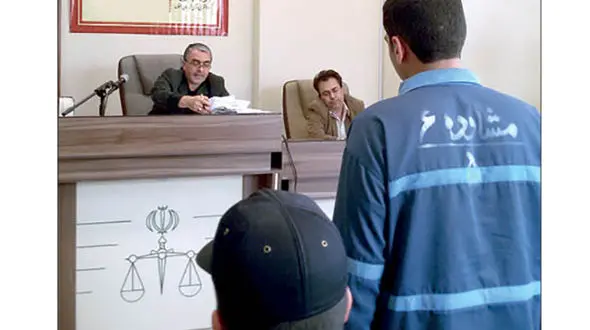 عمل غیر اخلاقی و هولناک  پسر جوان با مادر و خواهرش در حمام