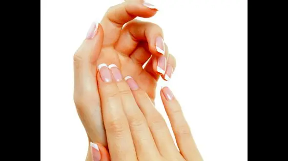 نسخه ای طبیعی برای زیبایی مو و ناخن 