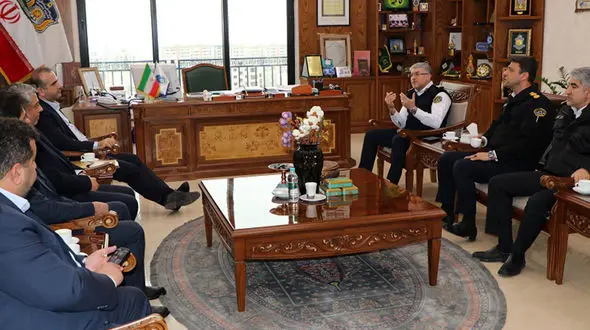 انعقادتفاهم‌نامه همکاری میان پلیس راهور فراجا و مناطق آزاد انزلی