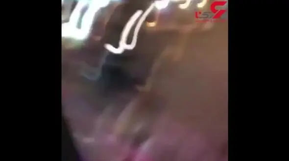 لحظه بلای شوم مرد جوان بر سر یک دختر در رستوران + تصویر