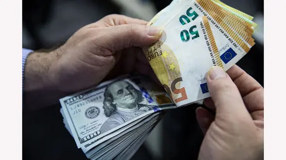  قیمت دلار در صرافی‌ها ۴۱۶۰۰ تومان شد /  امروز شنبه ۸ بهمن ۱۴۰۱