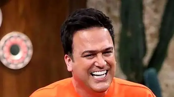 فیلم رقص ناز و پرعشوه مرد ناشناس ایرانی ترکاند ! /  حامد آهنگی هم واکنش نشان داد !