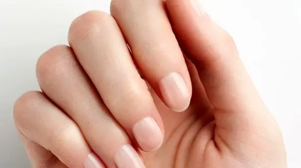 سیاه شدن ناخن چه علت هایی دارد؟