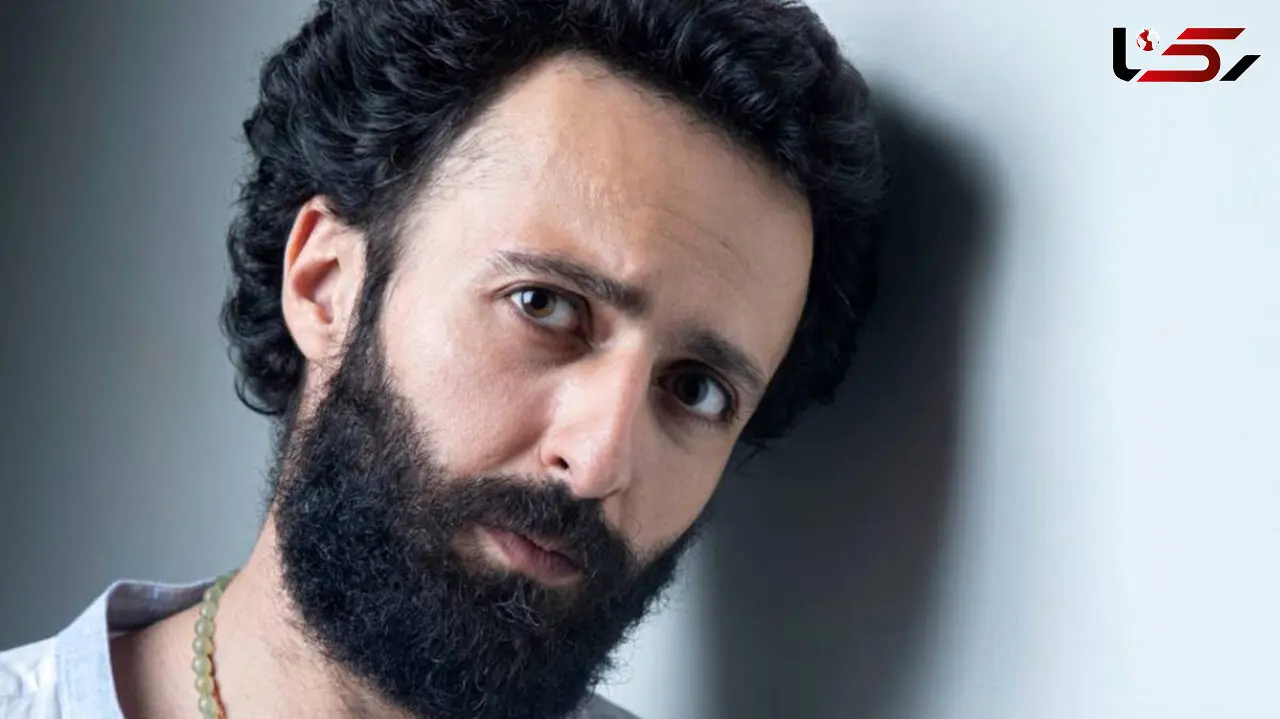 عکس جگرسوز دخترکوچولو و زن خیلی جوان حسام محمودی در مزار بازیگر ! 