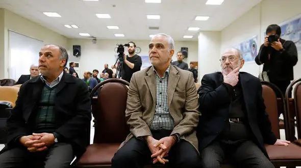 رازگشایی از دستمزد یک و نیم میلیارد تومانی مدیر عامل سابق بانک سرمایه در دادگاه 