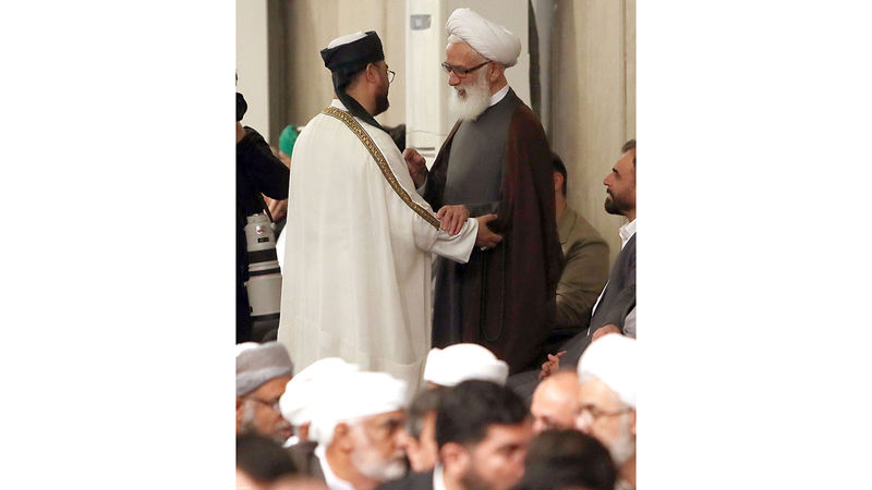 رهبر معظم انقلاب اسلامی حضرت آیت الله خامنه ای امروز( دوشنبه ) 17 اردیبهشت 1403 در دیدار مسئولان و کارگزاران حج و جمعی از زائران بیت الله الحرام