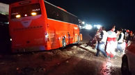 واژگونی  وحشت آور اتوبوس در جاده اراک  به قم