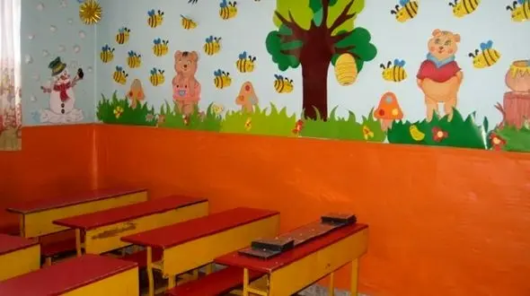 بسیار بعید است وضعیت تهران زرد و مدارس باز شوند / دانش آموزان به مدارس دولتی کوچ نکردند