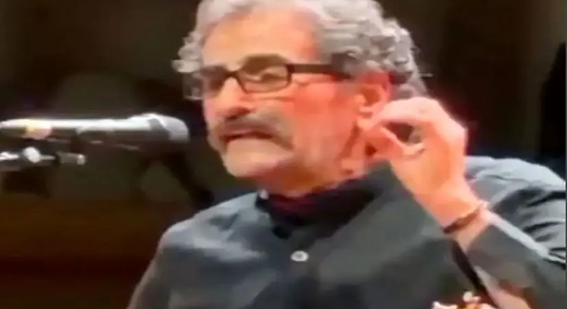 فیلم آواز  باشکوه / خواننده یطوری از ته دل مایه گذاشت کل تماشاگرا از ذوف جیغ و تشویق کردن