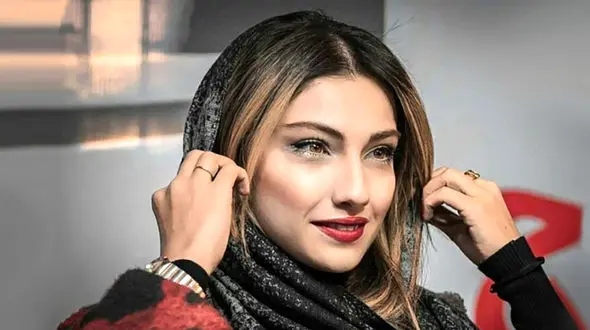 فیلم آواز عاشقانه مهدی یغمایی با همراهی محیا دهقانی ! /  چجوری عاشق شم که سهم من باشی + موزیک ویدیو