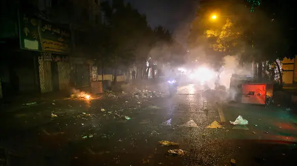  خودروی یک طلبه لباس شخصی را آتش زدند + عکس صحنه اتش  از یاسوج