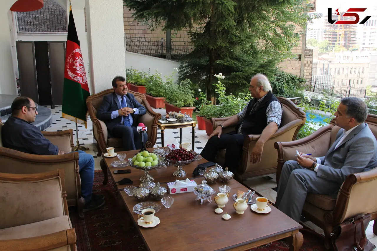 مهاجران افغانستانی، واکسن کرونا دریافت می کنند / نجات زندانی افغانستانی با تلاش بازیگران ایرانی + فیلم
