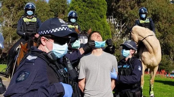 وضعیت اضطراری در ملبورن به دلیل شیوع کرونا تمدید شد