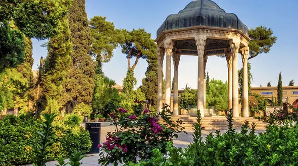 فال حافظ امروز / 17 شهریور ماه با تفسیر دقیق + فیلم