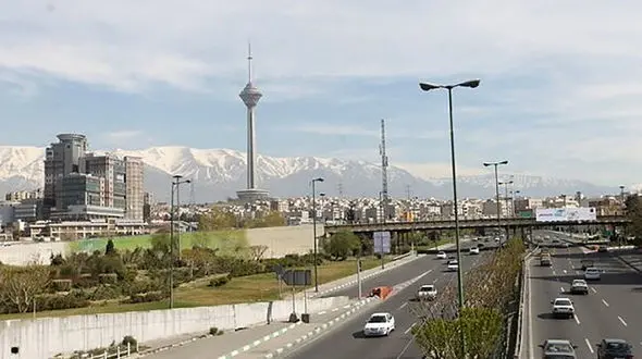 هوای تهران قابل قبول اما لب مرز آلودگی