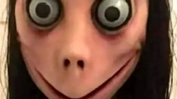 مومو باعث خودکشی نوجوانان می شود + عکس