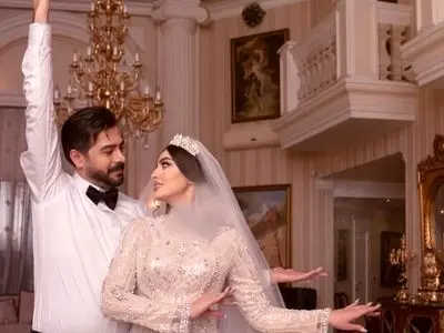 فیلم جدید از عاشقانه های  سهیل قاصدی برای مریم مومن در جشن عروسی / جونم رو رفیقم رو دارم برای اولین بار توی لباس عروسی میبینم... / س سنه اولدوز دیه اوزوم سنه آى دمیشم …