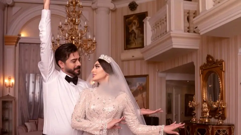 فیلم جدید از عاشقانه های سهیل قاصدی برای مریم مومن در جشن عروسی / جونم رو رفیقم رو دارم برای اولین بار توی لباس عروسی میبینم... / س سنه اولدوز دیه اوزوم سنه آى دمیشم …