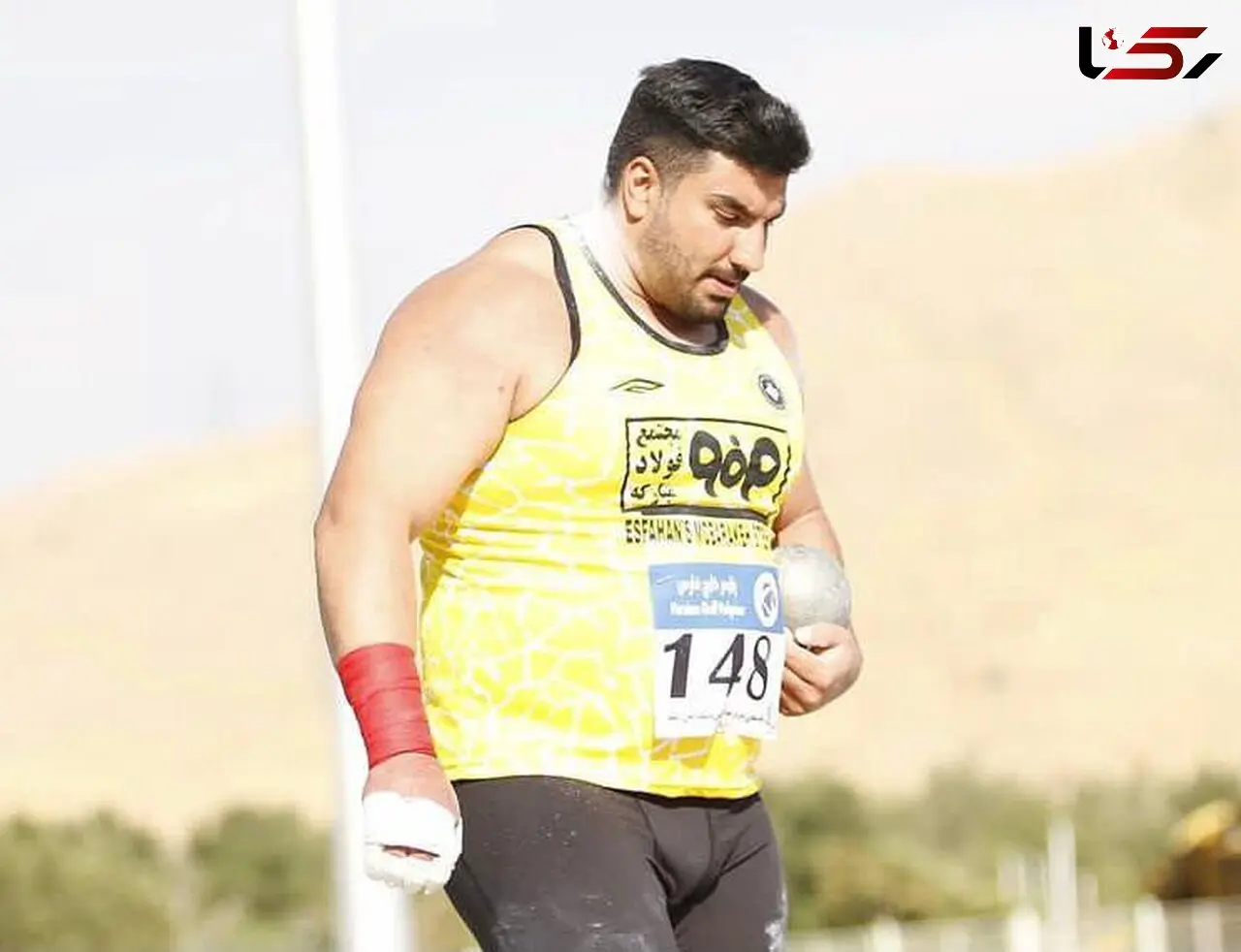 صبر ملی‌پوش دوومیدانی لبریز شد؛ صابری: برای گذران زندگی در تپسی کار می‌کنم/ شاید خداحافظی کنم + عکس و سند
