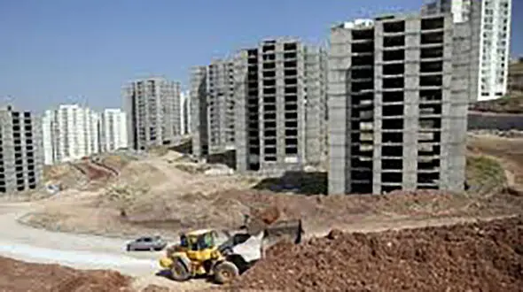 مژده به کارگران فاقد مسکن / ساخت 200 هزار واحد مسکونی ویژه کارگران بازنشستگان و مستمری بگیران