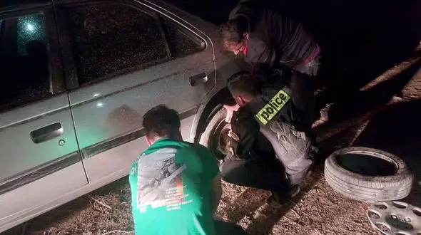 پلیس های مشهدی فرشته نجات گردشگران نوروزی شدند + عکس و جزییات