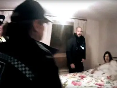 فیلم لحظه دستگیری سارا در رختخواب خانه اش / او رقیب عشقی اش را کشت