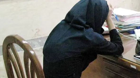 2 مرد دست و پای خانم دکتر تهرانی را در حمام بستند! +عکس