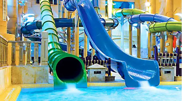 مرگ جوان 30 ساله به علت سقوط از ارتفاع در موج های آبی