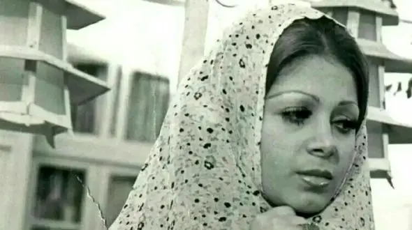 عکس| سفر در زمان؛ «شورانگیز طباطبایی و پسرش» در مراسم تشییع داود رشیدی؛ سال 95