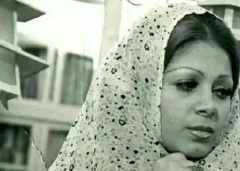 عکس| سفر در زمان؛ «شورانگیز طباطبایی و پسرش» در مراسم تشییع داود رشیدی؛ سال 95