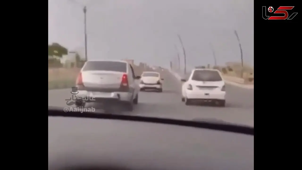 ببینید / خنده هایی که در رالی خیابانی تلخ شد / پژو 206 بعد از خط پایان واژگون شد