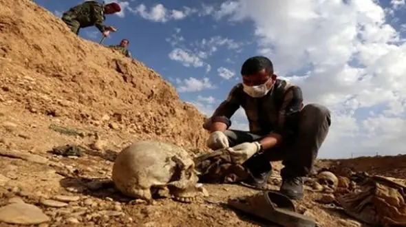کشف گور جمعی با ۷۵ جسد در حویجه عراق
