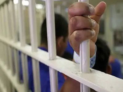 سرقت میلیاردی پسر از پدر و خوشگذرانی در جزیره کیش