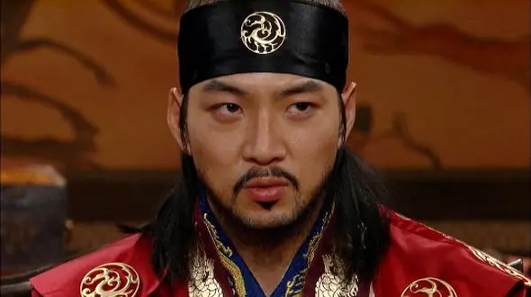 رونمایی از همسر واقعی و بانفوذ جومونگ/ خانومش تو کره قاضی دادگستریه+عکس