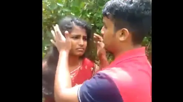 آزار دختر جوان هندی توسط گروهی از پسران نوجوان