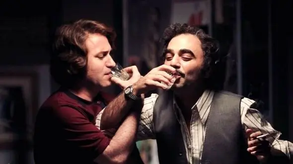 مأمور ساواکی که محبوب دلها شد/ ساواکی سریال تاسیان سانتی مانتال است؛ نه چک می‌زند و نه خشونت دارد!