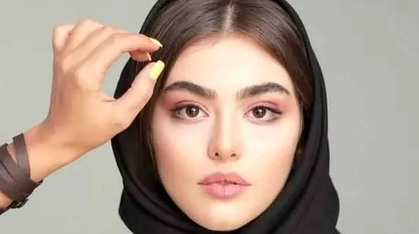 عکس جنجالی از ریحانه پارسا 