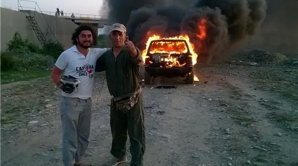 انفجار خودرو در باکو توسط هنرمند ایرانی+عکس