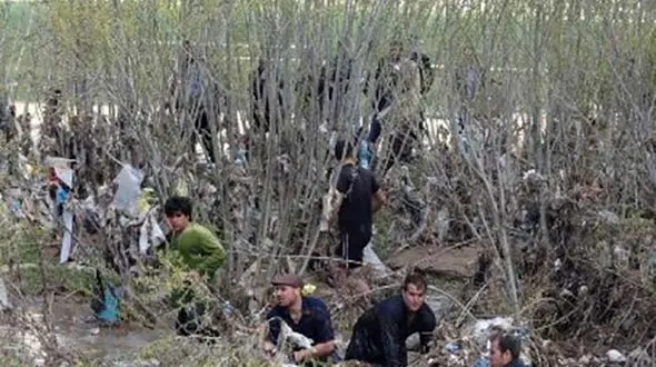 جنازه کودک غرق شده در سیلاب نورآباد پیدا شد