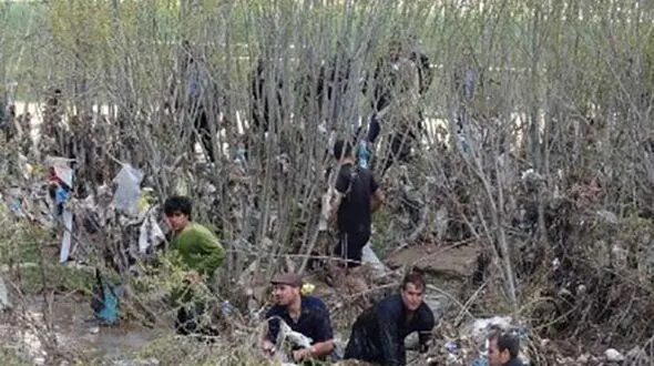 جنازه کودک غرق شده در سیلاب نورآباد پیدا شد