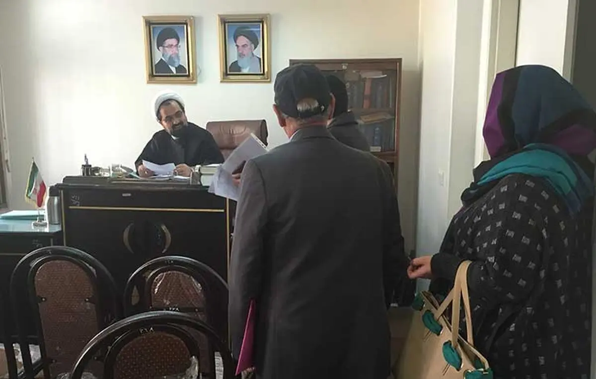 زنم خیلی جوان است می خواهیم طلاقش بدهم / مرد 70 ساله بهانه ای عجیب داشت!+عکس