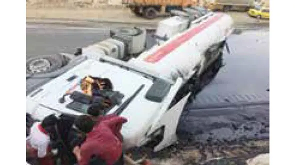 حادثه وحشتناک دیگر با نفتکش عراقی در پلدختر + عکس
