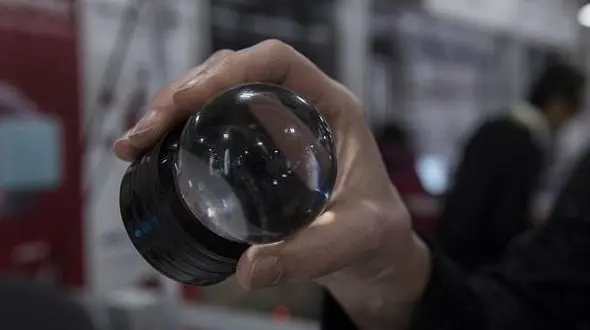 خلق دنیای مجازی با این گوی برفی