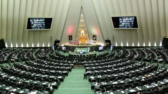 متن بیانیه نمایندگان مجلس در حمایت از حمله موشکی سپاه به داعش