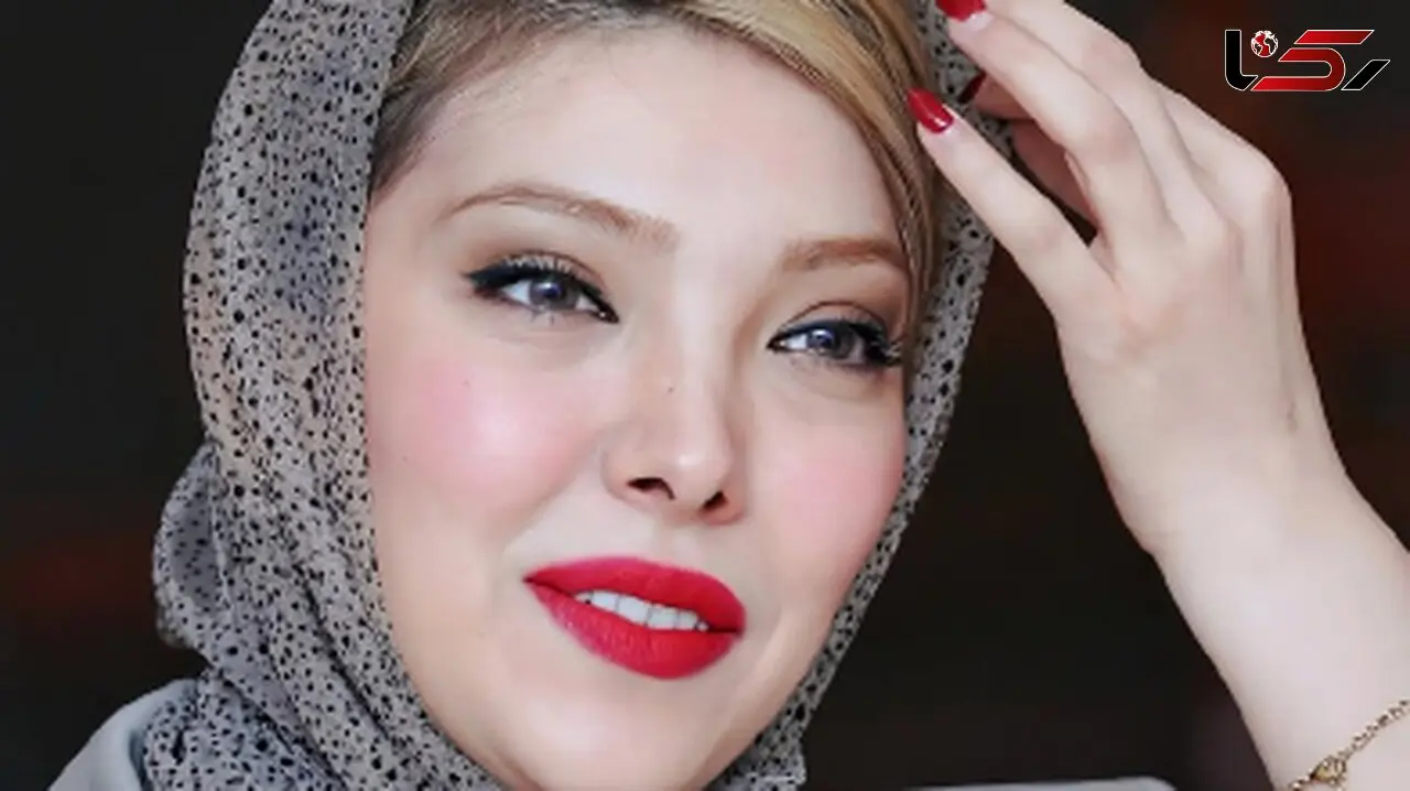 مانتوی شیک و لاکچری صدف اسپهبدی با رویه طلایی/ شبیه ملکه های مصری شده + عکس
