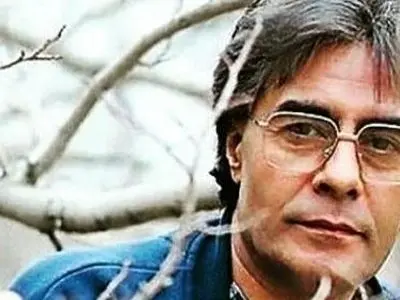 (ویدئو) یادی کنیم از دکلمه دلنشین و جگرسوز استاد خسرو شکیبایی از سید علی صالحی / حال همه ما خوب است اما تو باور نکن...