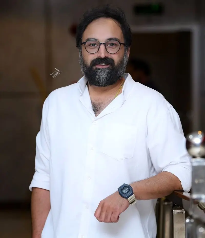 کاوه خداشناس